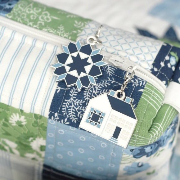 Shoreline Enamel Zipper Pulls (Set of Two) Swoon Block and House Thimble Blossom - Picture 4 of 4